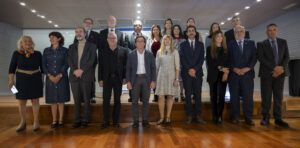 Foto de los premiados y personalidades de los Premios Internacionales de Periodismo 2024