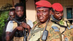 Liberados dos periodistas secuestrados por las Fuerzas Armadas de Burkina Faso en 2024